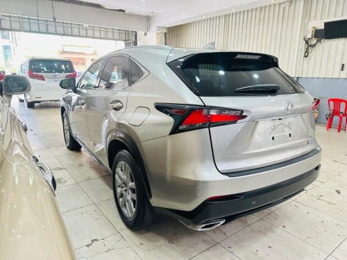 Lexus NX 200T Full options ក្រដាសពន្ធថ្មី