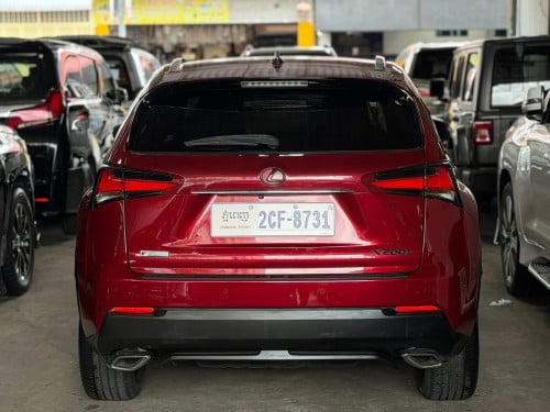 Lexus NX200T ឆ្នាំ2015 F-Sport ម្ចាស់ដើមទី1ទឹកថ្នាំហ្ស៊ីន1ជុំ មហាថ្មី