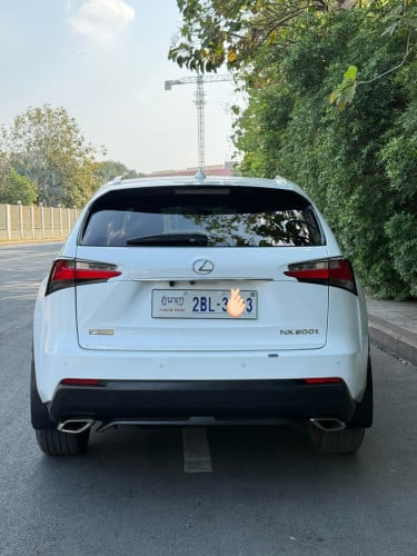 Lexus NX200t F-Sport