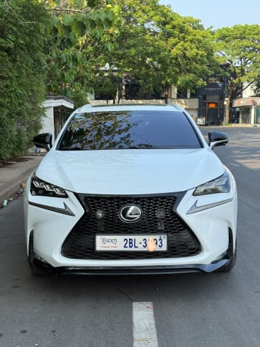 Lexus NX200t F-Sport