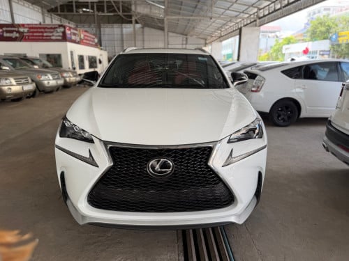 Lexus Nx200t White 2017 F-Sport ប៊ូតុង៤ ប៉ុង ១ 😍