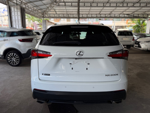 Lexus Nx200t White 2017 F-Sport ប៊ូតុង៤ ប៉ុង ១ 😍
