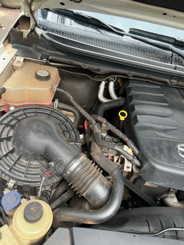 Mazda 2015 full ម៉ាសុីនធំ កាប់ពីតាស់