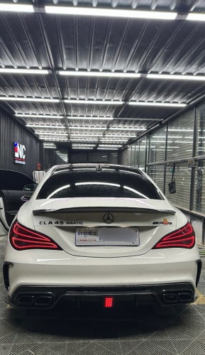 Mercedes Benz CLA45 AMG 2015