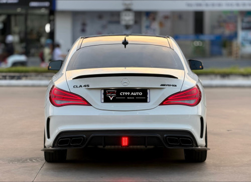 MERCEDES CLA45 AMG 2015