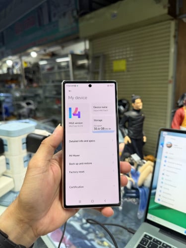 Mi mixFold2 256G Ram12G Sim2 CH ខូចអេក្រង់ក្នុង ប្រើបានខាងក្រៅ