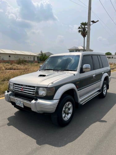 Mitsubishi Pajero1993