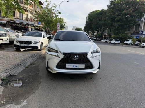 NX200t ឆ្នាំ015 Fsport ប៉ុងពីរ ថ្មីណាស់