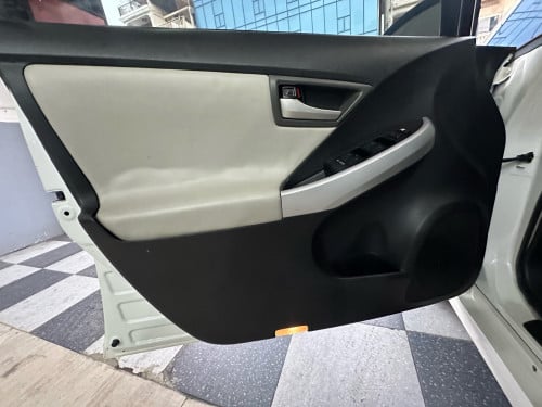 Prius 010 option 3