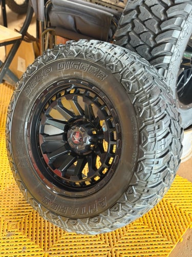 R17. 9j. 265.70,17. Black rhino USA. មកពីUSA