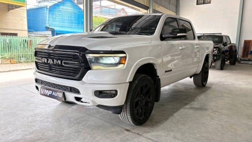 RAM Laramie