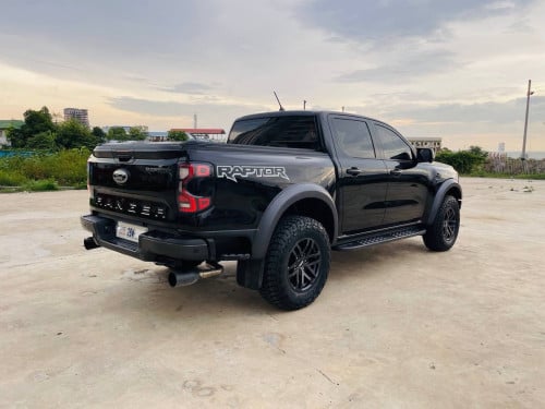 Ranger Wildtrak UP Raptor 2023 ខ្មៅក្រឹប