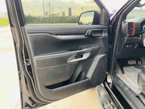 Ranger Wildtrak UP Raptor 2023 ខ្មៅក្រឹប