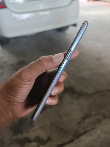 Samsung S10 5G 8g/256g(វៃដូរបាន)👉$105