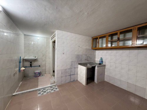 SHOPHOUSE FOR RENT Near Royal palace area
