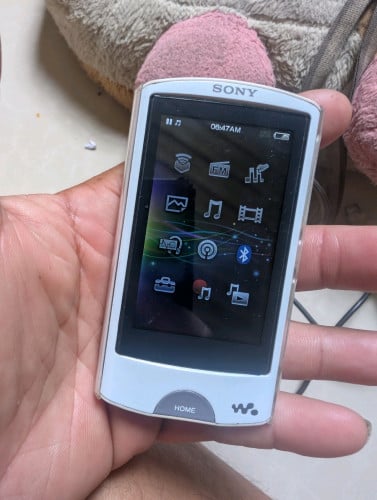Sony Walkman NW A865 99%new with original USB cable and case