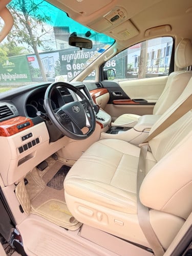 Toyota Alphard 010 hf up018