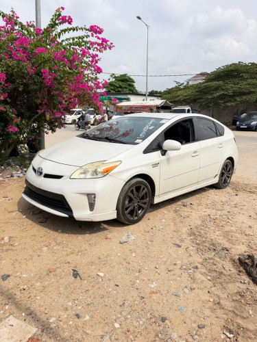 Toyota Prius persona plus performance 2013