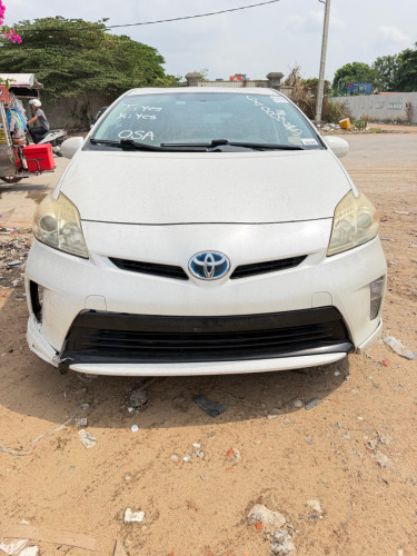 Toyota Prius persona plus performance 2013