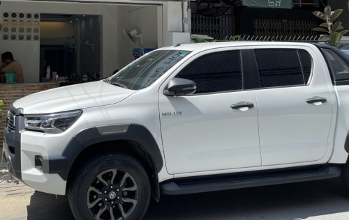 Toyota Rally 2023 ពណ៍សកាម៉ៃ ម្ចាស់ផ្ទាល់ ថែទាំនិងប្តូរប្រេងជាមួយក្រុមហ៊ុនតូយ៉ូតា