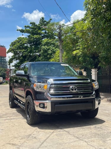 Toyota Tundra ឆ្នាំ2015 Limited