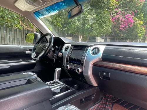 Toyota Tundra ឆ្នាំ2015 Limited