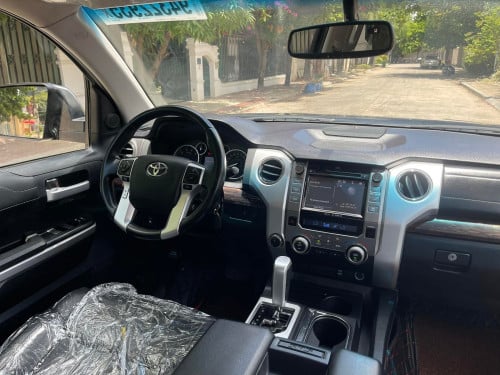 Toyota Tundra ឆ្នាំ2015 Limited