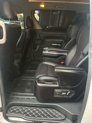 VIP ឡានថ្មីឆ្នាំ2009 V4p1 20000$ចចារ