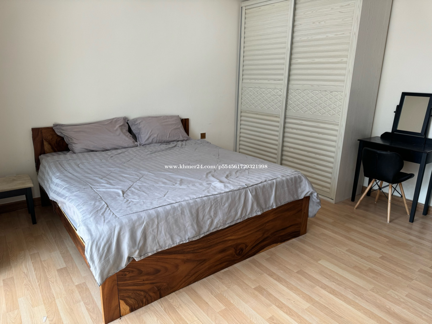 Fully Furnished 1 Bedroom Apartment 51m2 net @ Olympia City for rent at $350/month.