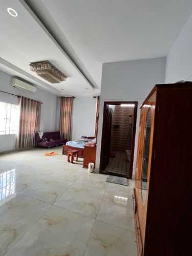 វីឡាធំនៅឈូកមាស លក់ក្នុងតំលៃពិសេស