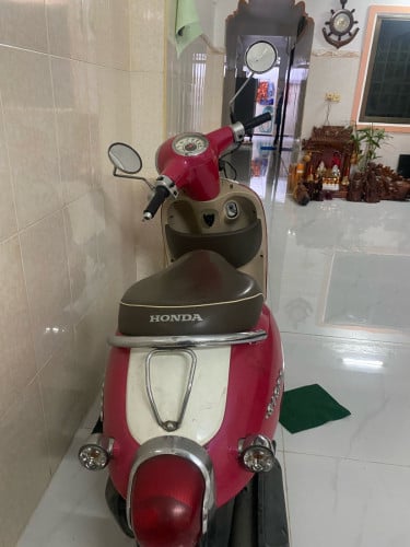 ម៉ូតូ​លក់​