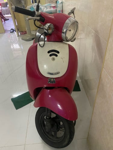 ម៉ូតូ​លក់​