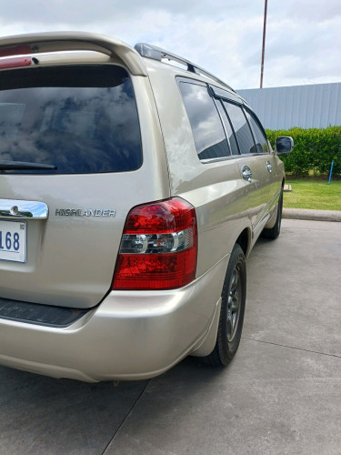 រថយន្តលក់អ្នកប្រើផ្ទាល់