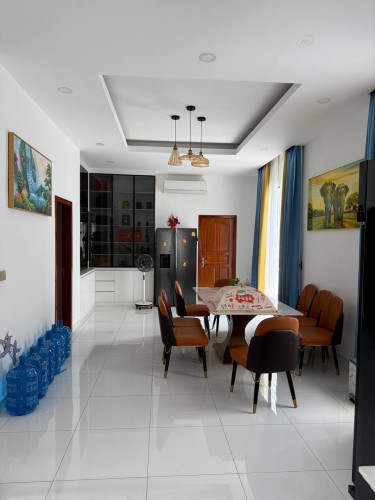 តម្លៃក្រោមទីផ្សារច្រើន