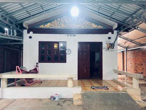 មានសម្ភារៈគ្រប់សព្វ