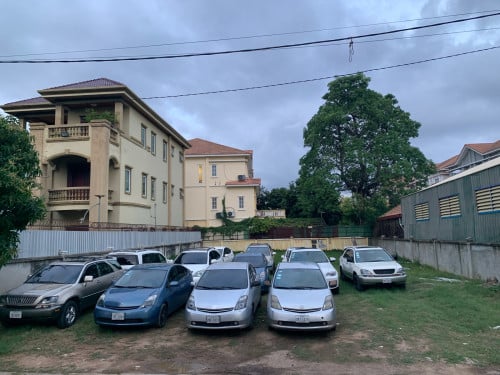 រថយន្តសម្រាប់ជួលនឹងលក់
