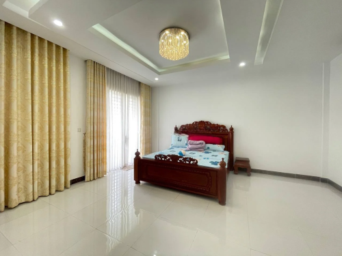 ផ្ទះវីឡាជួល នៅបុរី សម្បត្តិ មានហេង ផ្លូវជាតិលេខ 1ចម្ងាយប្រហែល 5km ពីកោះនរា