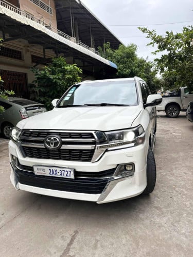 ឡានលក់បន្ទាន់ 29800$ ចរចា