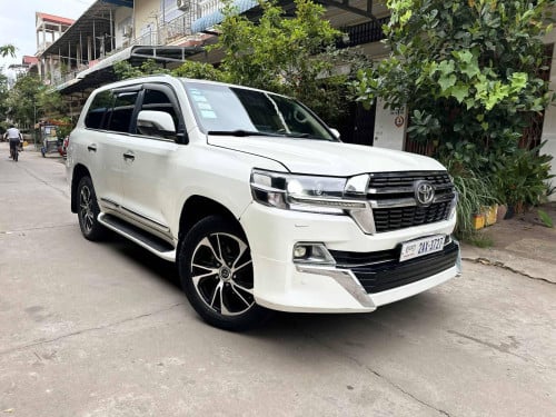 ឡានលក់បន្ទាន់ 29800$ ចរចា