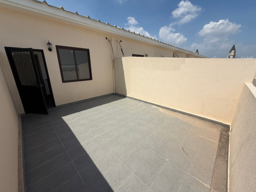 ផ្ទះអជីវកម្មសម្រាប់ជួល500$/ខែ ទីតាំងផ្លូវជាតិលេខ3 ក្នុងបូរីខាសិន