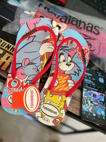 ម៉ូតថ្មី Color ថ្មីមាន Size 39/44ចាប់អារម្មណ៍ Inbox បានតម្លៃ ធូៗ