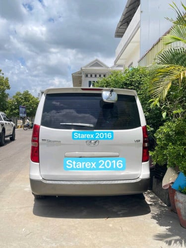 ឡានលក់ Hyundai starex 2016