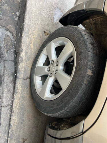 ឡានស្អាត​ Lexus 99 សាំង+ហ្គាស