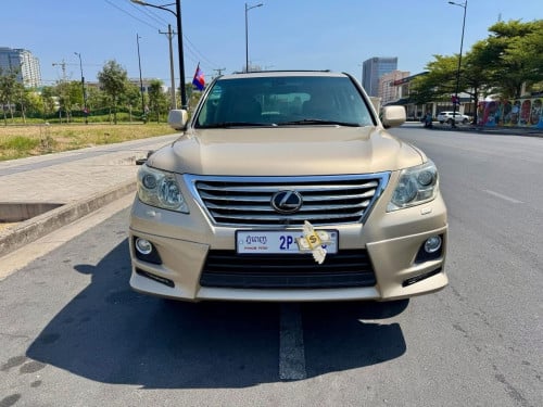 ស្តុកថ្មី Lexus Lx 570 2010 ស្ពិច អារ៉ាប់ ធានាឡាន អត់បុក អតកាត់ត អត់ស្ងោរប្តូរពណ៍