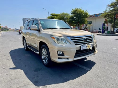 ស្តុកថ្មី Lexus Lx 570 2010 ស្ពិច អារ៉ាប់ ធានាឡាន អត់បុក អតកាត់ត អត់ស្ងោរប្តូរពណ៍