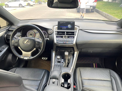 ឡានលក់ Lexus NX200T ផ្លាកលេខម្ចាស់ដើមទីមួយ