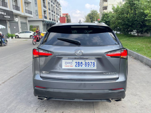 ឡានលក់ Lexus NX200T ផ្លាកលេខម្ចាស់ដើមទីមួយ
