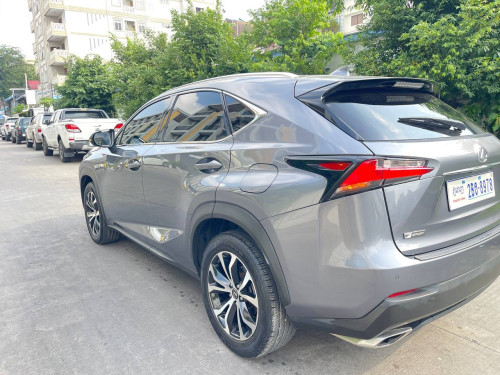 ឡានលក់ Lexus NX200T ផ្លាកលេខម្ចាស់ដើមទីមួយ