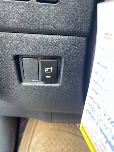 ឡានលក់ Lexus NX200T ផ្លាកលេខម្ចាស់ដើមទីមួយ