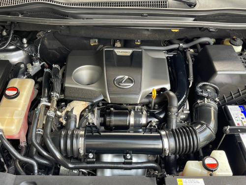 ឡានលក់ Lexus NX200T ផ្លាកលេខម្ចាស់ដើមទីមួយ